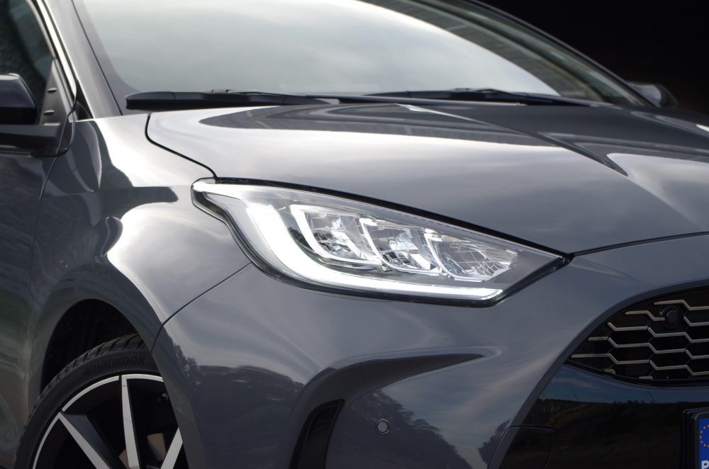 Toyota Yaris 1.5 Hybrid Dynamic Force 130 KM e-CVT GR SPORT A05