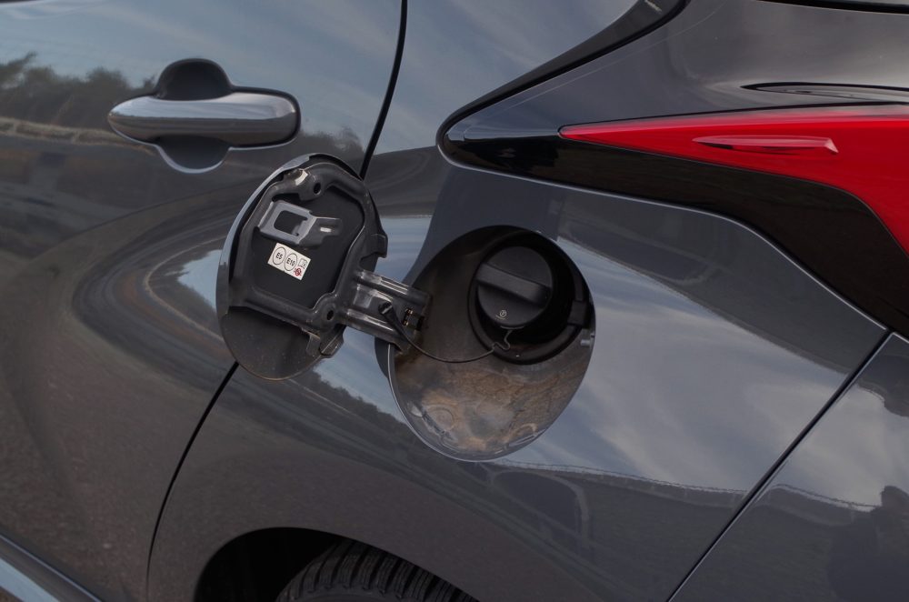 Toyota Yaris 1.5 Hybrid Dynamic Force 130 KM e-CVT GR SPORT A14