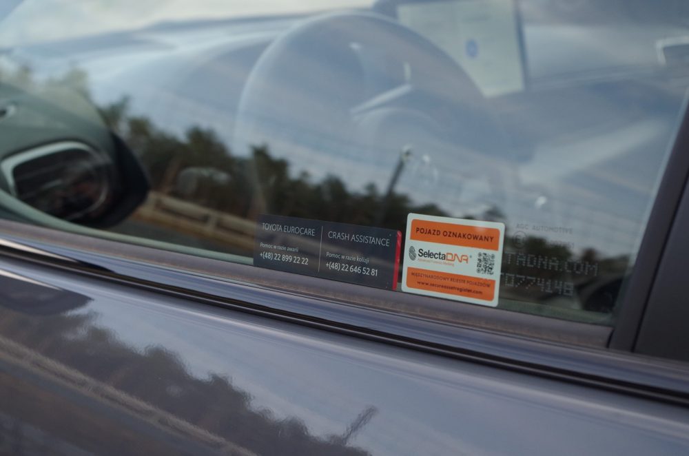 Toyota Yaris 1.5 Hybrid Dynamic Force 130 KM e-CVT GR SPORT A17