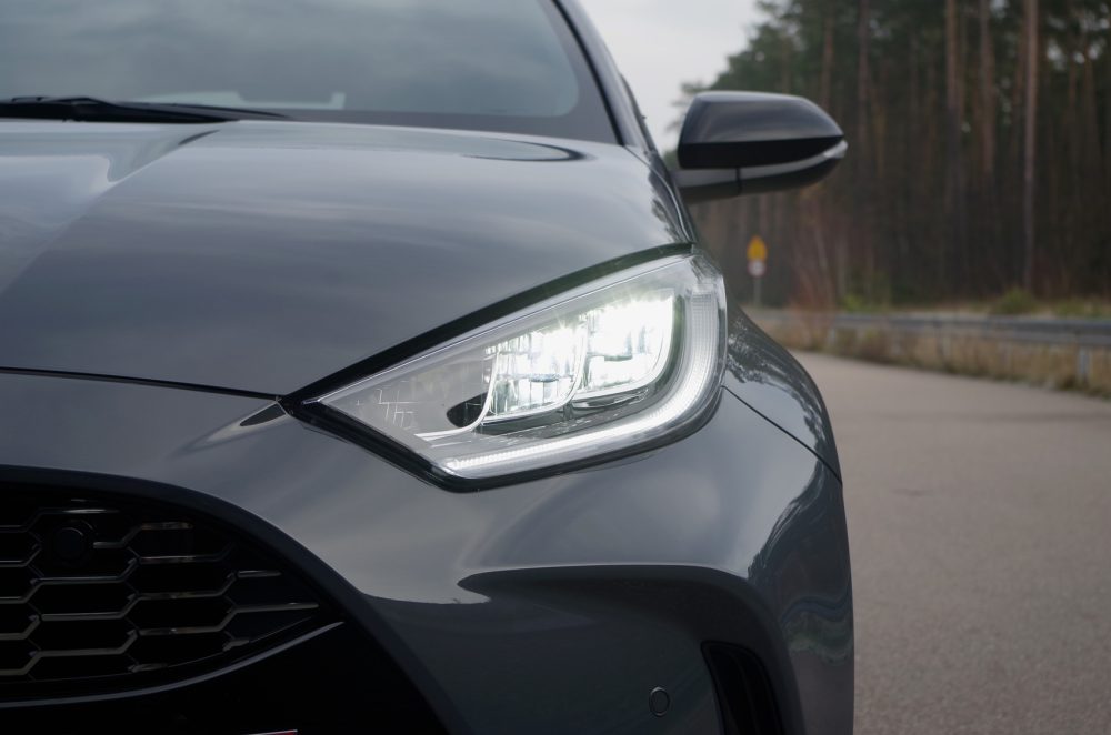 Toyota Yaris 1.5 Hybrid Dynamic Force 130 KM e-CVT GR SPORT A55