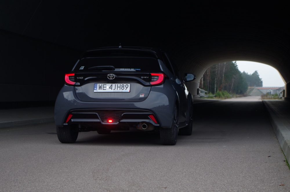 Toyota Yaris 1.5 Hybrid Dynamic Force 130 KM e-CVT GR SPORT A59