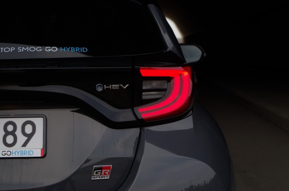 Toyota Yaris 1.5 Hybrid Dynamic Force 130 KM e-CVT GR SPORT A62