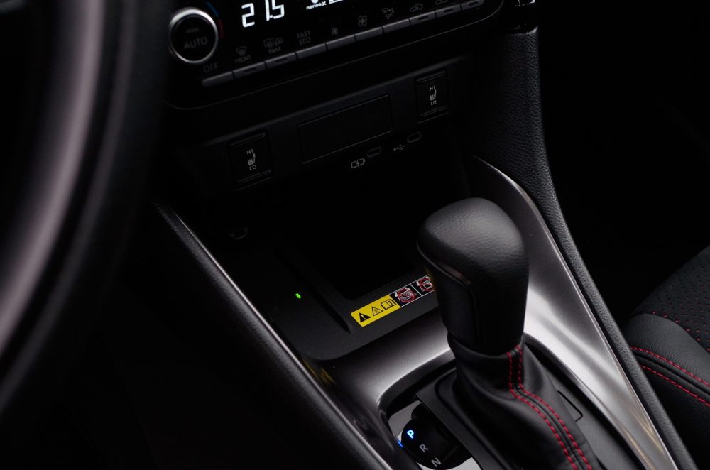 Toyota Yaris 1.5 Hybrid Dynamic Force 130 KM e-CVT GR SPORT B21