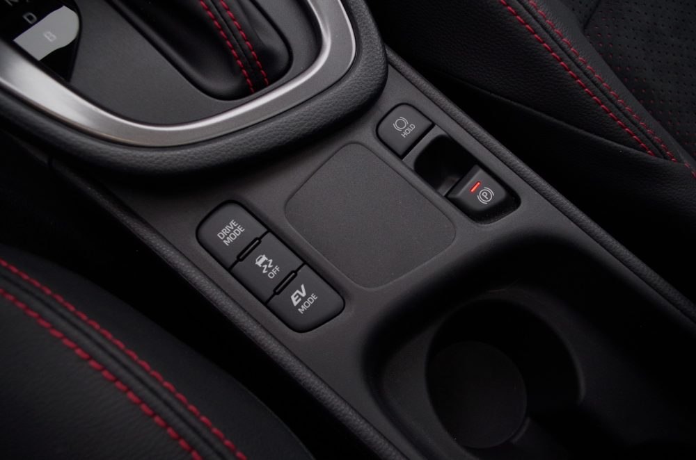 Toyota Yaris 1.5 Hybrid Dynamic Force 130 KM e-CVT GR SPORT B26