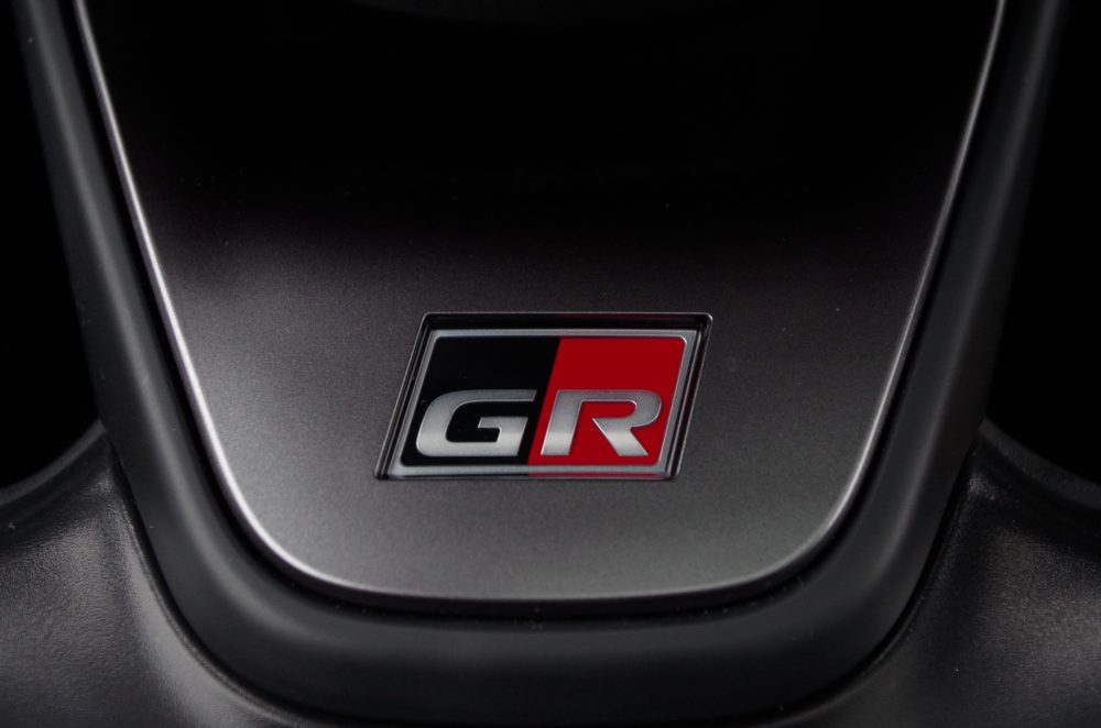 Toyota Yaris 1.5 Hybrid Dynamic Force 130 KM e-CVT GR SPORT B39