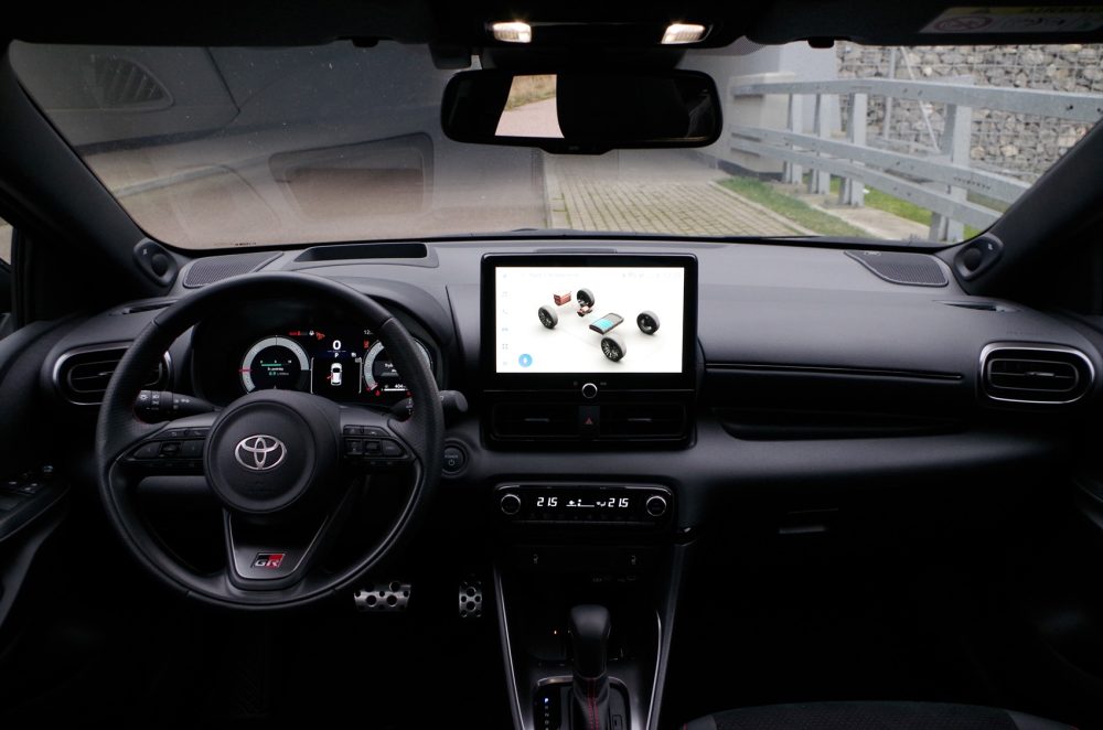 Toyota Yaris 1.5 Hybrid Dynamic Force 130 KM e-CVT GR SPORT B59