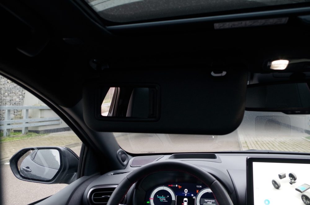 Toyota Yaris 1.5 Hybrid Dynamic Force 130 KM e-CVT GR SPORT B63