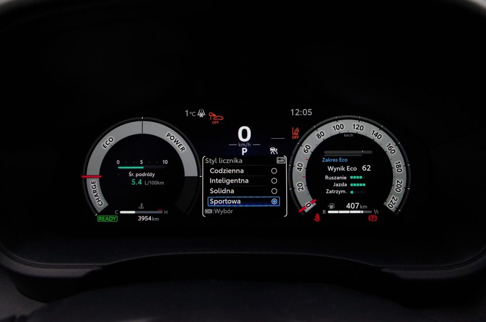 Toyota Yaris 1.5 Hybrid Dynamic Force 130 KM e-CVT GR SPORT C02