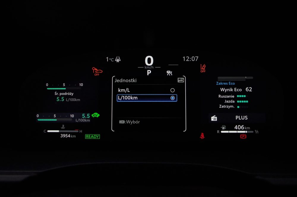 Toyota Yaris 1.5 Hybrid Dynamic Force 130 KM e-CVT GR SPORT C13