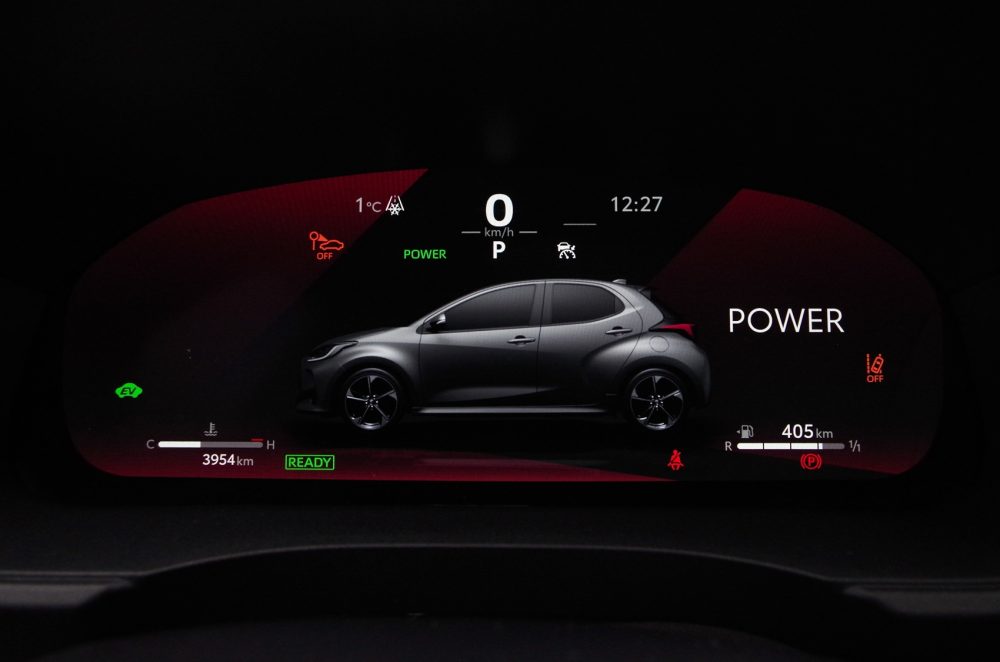 Toyota Yaris 1.5 Hybrid Dynamic Force 130 KM e-CVT GR SPORT C49