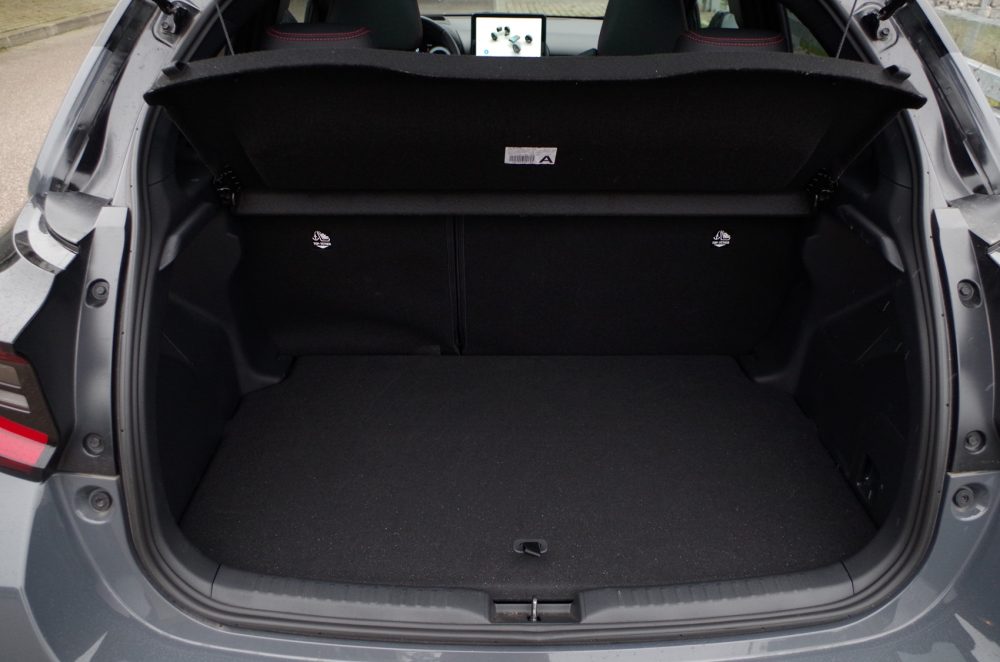 Toyota Yaris 1.5 Hybrid Dynamic Force 130 KM e-CVT GR SPORT E04