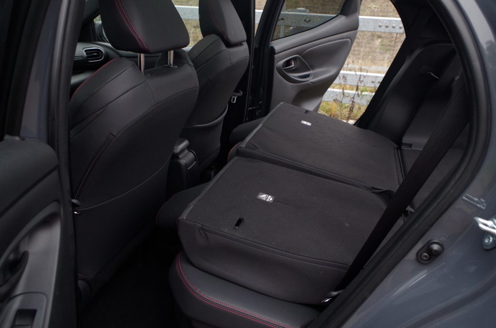 Toyota Yaris 1.5 Hybrid Dynamic Force 130 KM e-CVT GR SPORT E10