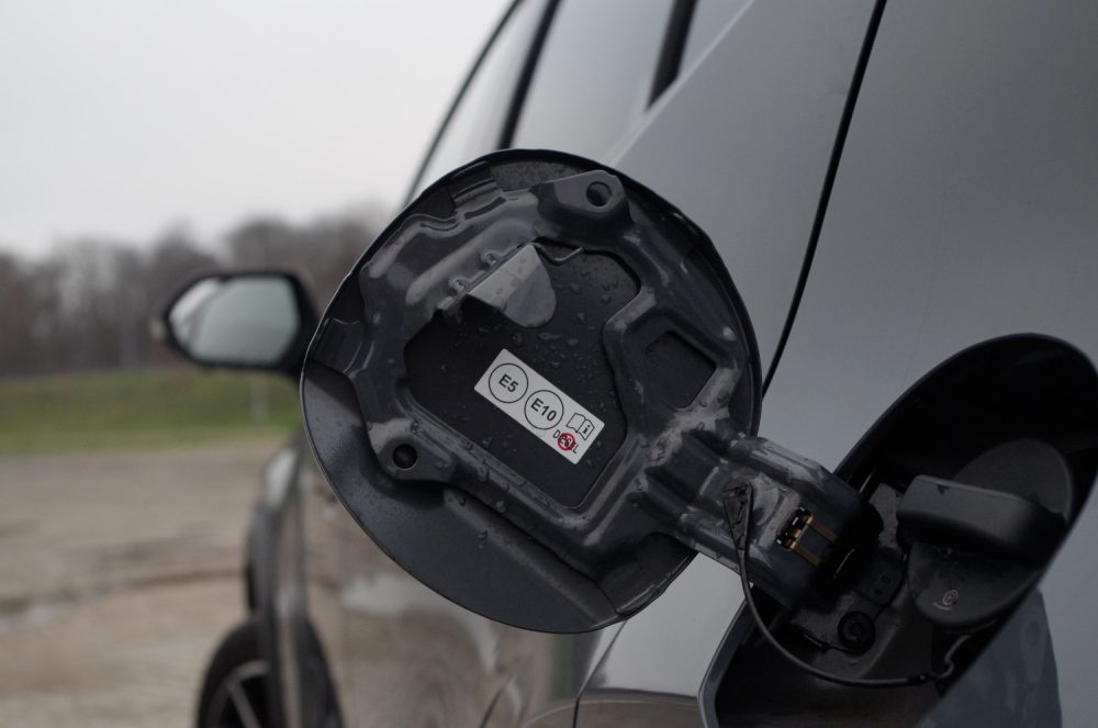 Toyota Yaris Cross 1.5 Hybrid Dynamic Force FWD 130 KM e-CVT GR SPORT A16