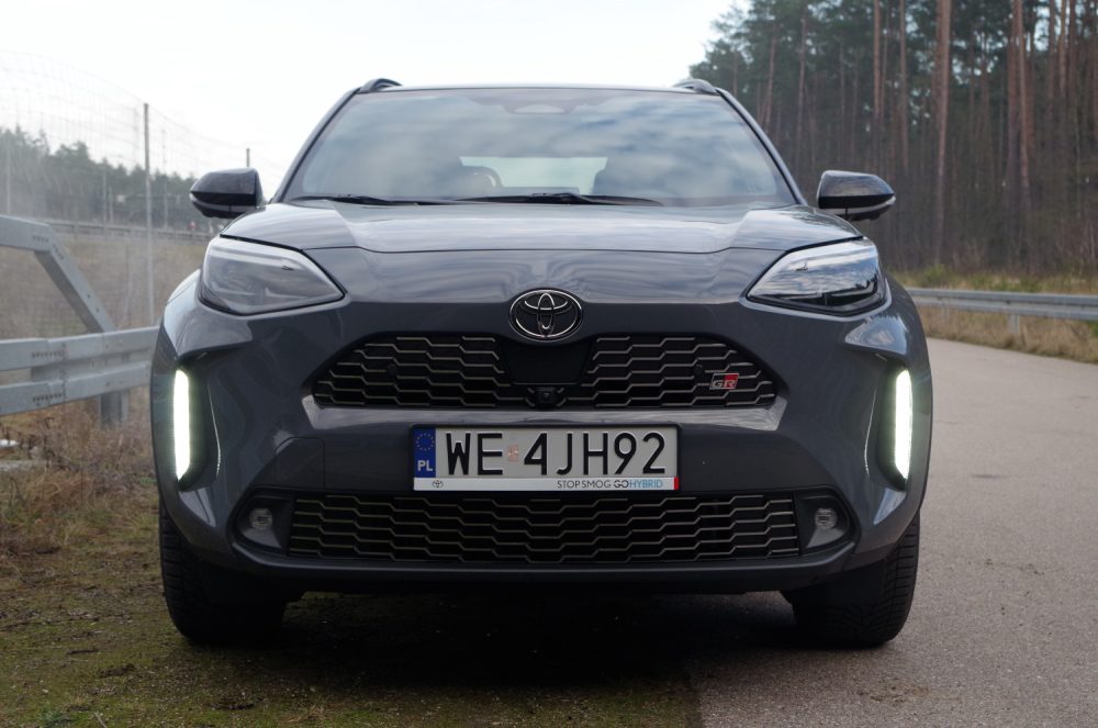 Toyota Yaris Cross 1.5 Hybrid Dynamic Force FWD 130 KM e-CVT GR SPORT A55