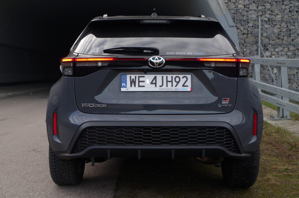 Toyota Yaris Cross 1.5 Hybrid Dynamic Force FWD 130 KM e-CVT GR SPORT A56