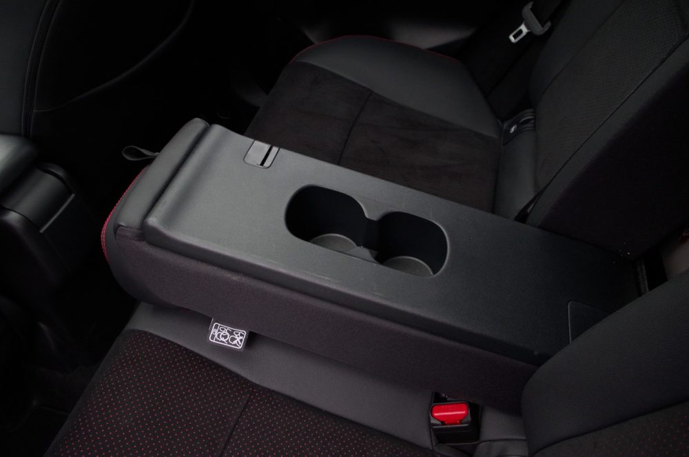 Toyota Yaris Cross 1.5 Hybrid Dynamic Force FWD 130 KM e-CVT GR SPORT B32