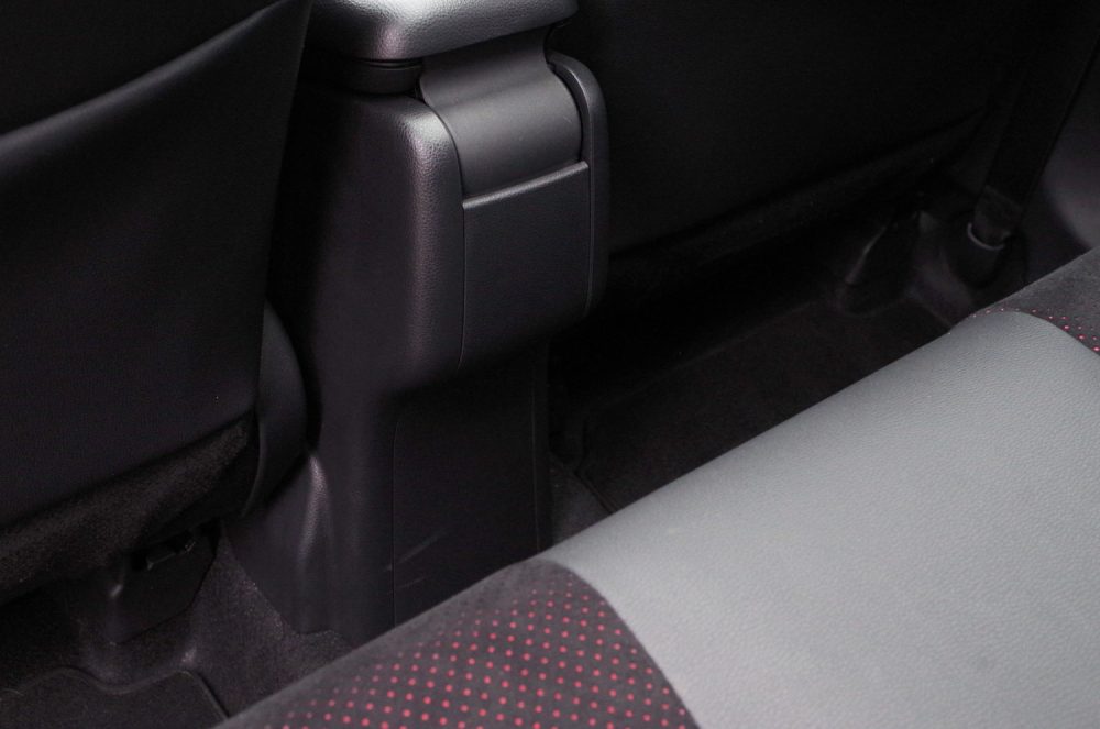 Toyota Yaris Cross 1.5 Hybrid Dynamic Force FWD 130 KM e-CVT GR SPORT B33