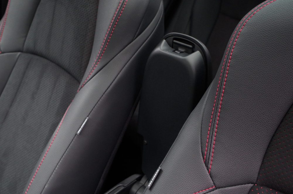 Toyota Yaris Cross 1.5 Hybrid Dynamic Force FWD 130 KM e-CVT GR SPORT B35