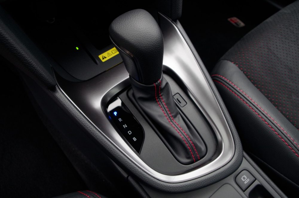 Toyota Yaris Cross 1.5 Hybrid Dynamic Force FWD 130 KM e-CVT GR SPORT B38