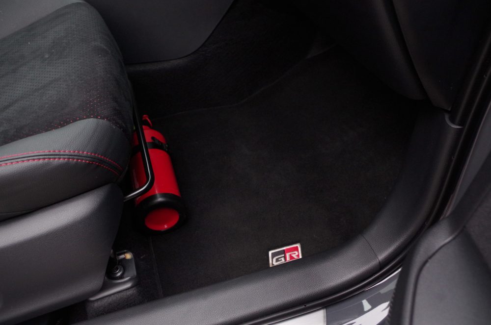 Toyota Yaris Cross 1.5 Hybrid Dynamic Force FWD 130 KM e-CVT GR SPORT B59