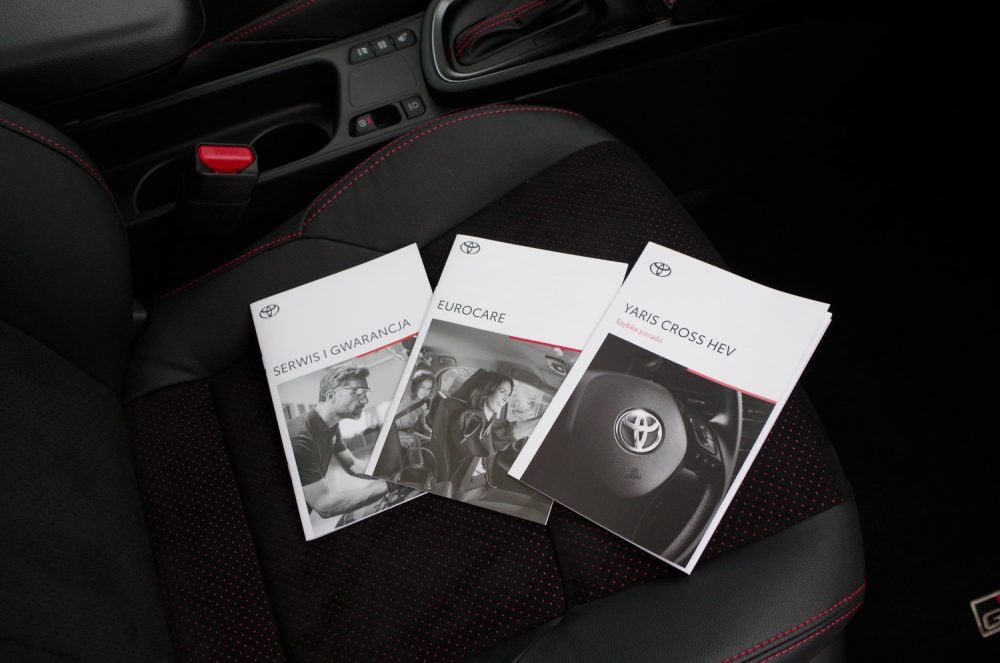 Toyota Yaris Cross 1.5 Hybrid Dynamic Force FWD 130 KM e-CVT GR SPORT B67