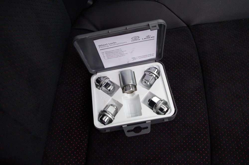 Toyota Yaris Cross 1.5 Hybrid Dynamic Force FWD 130 KM e-CVT GR SPORT B68