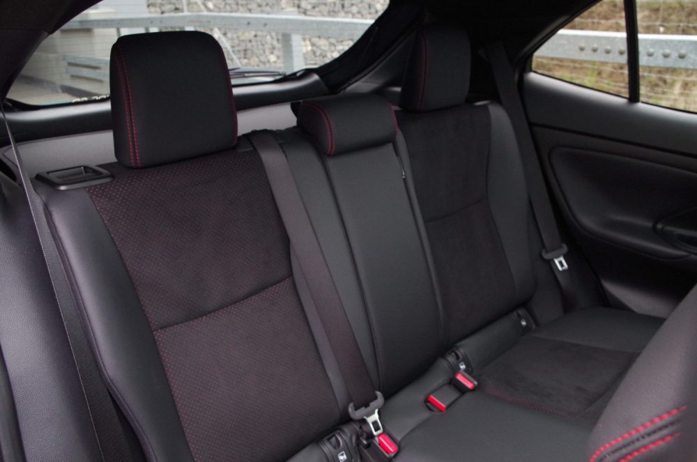 Toyota Yaris Cross 1.5 Hybrid Dynamic Force FWD 130 KM e-CVT GR SPORT B71