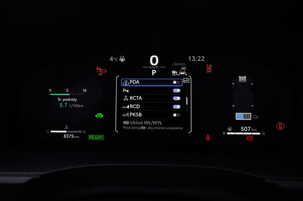 Toyota Yaris Cross 1.5 Hybrid Dynamic Force FWD 130 KM e-CVT GR SPORT C13