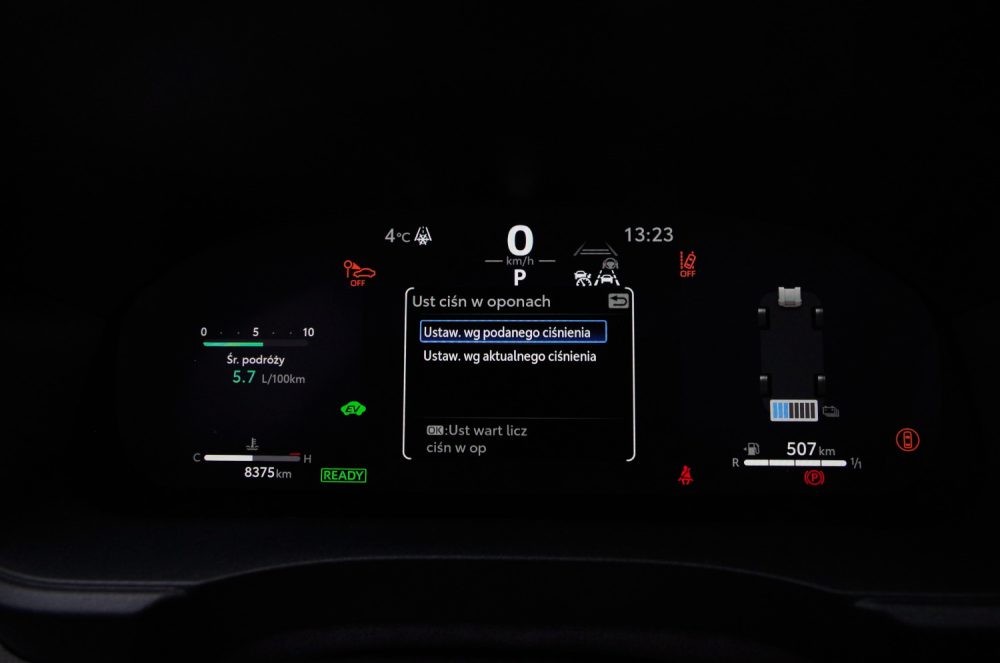 Toyota Yaris Cross 1.5 Hybrid Dynamic Force FWD 130 KM e-CVT GR SPORT C18