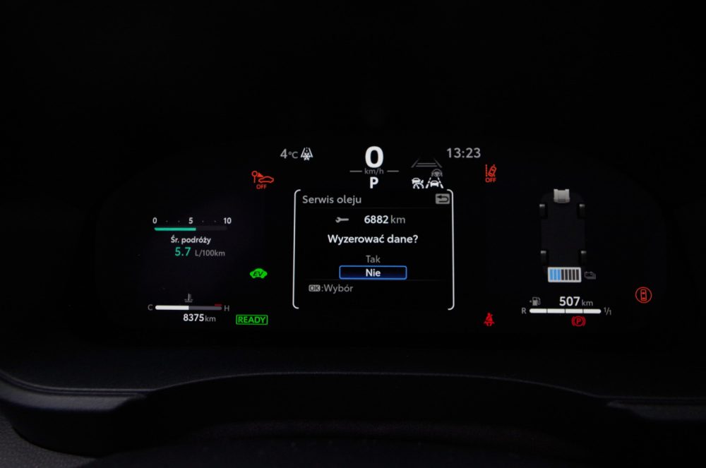 Toyota Yaris Cross 1.5 Hybrid Dynamic Force FWD 130 KM e-CVT GR SPORT C19