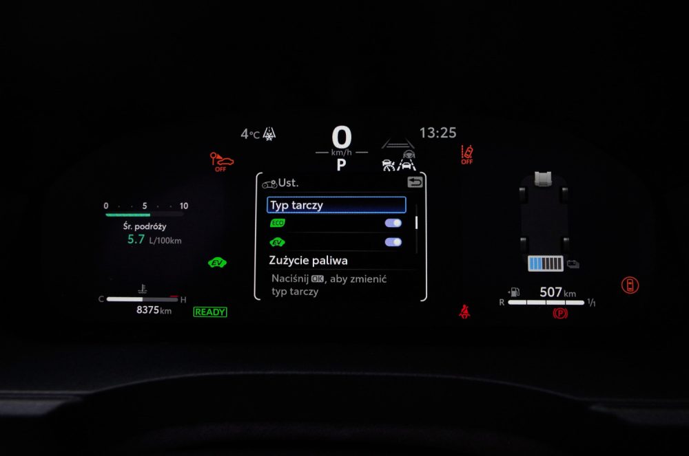 Toyota Yaris Cross 1.5 Hybrid Dynamic Force FWD 130 KM e-CVT GR SPORT C30