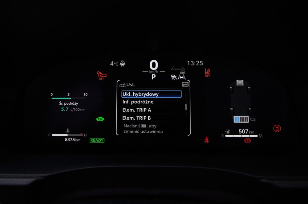 Toyota Yaris Cross 1.5 Hybrid Dynamic Force FWD 130 KM e-CVT GR SPORT C34