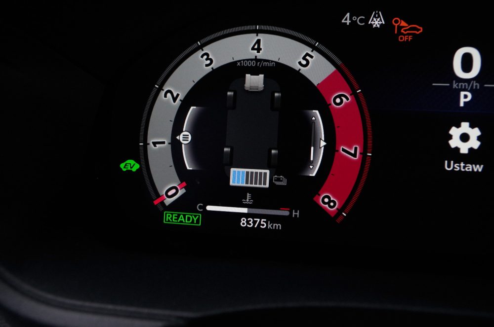 Toyota Yaris Cross 1.5 Hybrid Dynamic Force FWD 130 KM e-CVT GR SPORT C42