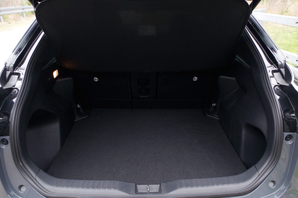 Toyota Yaris Cross 1.5 Hybrid Dynamic Force FWD 130 KM e-CVT GR SPORT E06