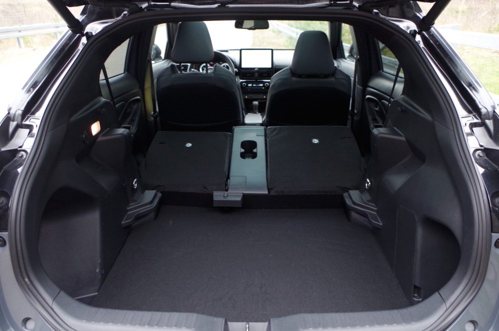 Toyota Yaris Cross 1.5 Hybrid Dynamic Force FWD 130 KM e-CVT GR SPORT E12