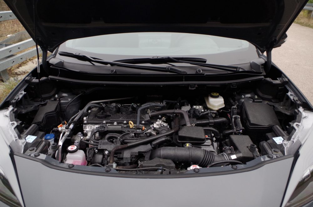 Toyota Yaris Cross 1.5 Hybrid Dynamic Force FWD 130 KM e-CVT GR SPORT F33