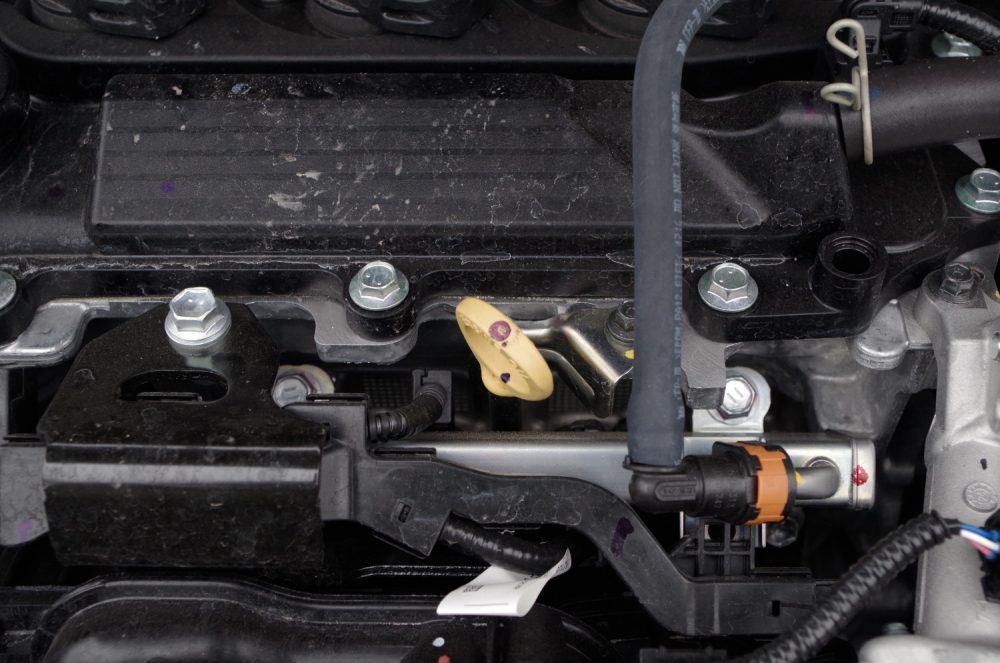 Toyota Yaris Cross 1.5 Hybrid Dynamic Force FWD 130 KM e-CVT GR SPORT F48