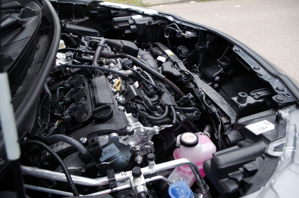 Toyota Yaris Cross 1.5 Hybrid Dynamic Force FWD 130 KM e-CVT GR SPORT F53