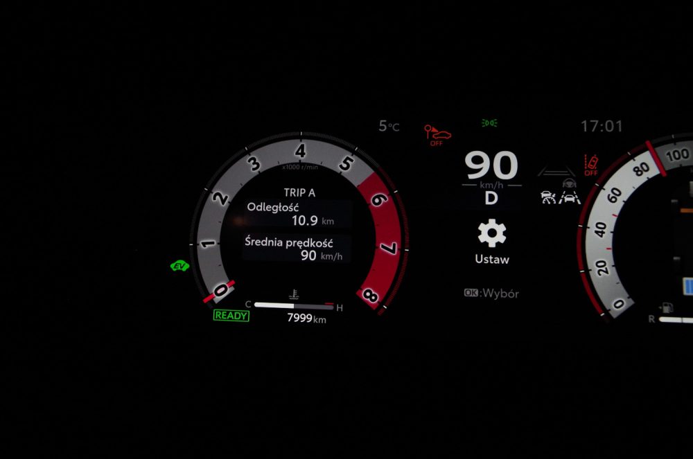 Toyota Yaris Cross 1.5 Hybrid Dynamic Force FWD 130 KM e-CVT GR SPORT P21